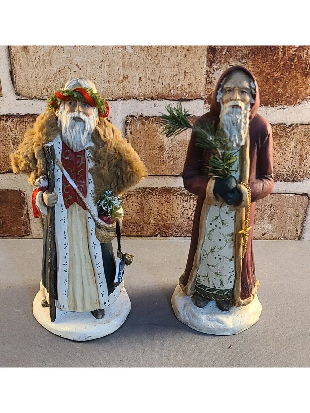 2pc Hand Painted Santa Figurines 8